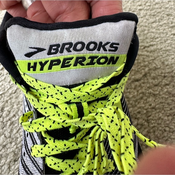 BROOKS HYPERION lightweight running shoe - Picture 9 of 10